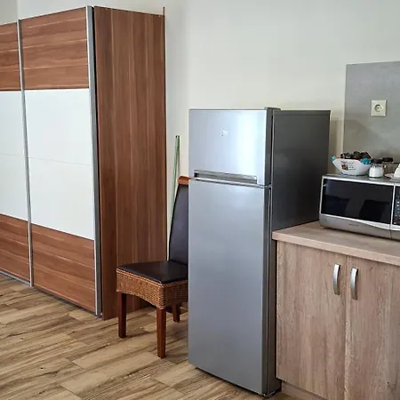 Aranyhal Apartment *